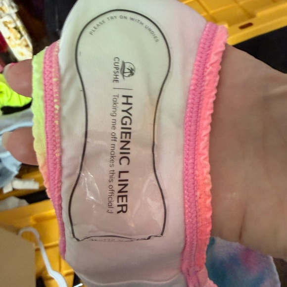 Cupshe TIE DYED two piece bikini NWT size small - Picture 8 of 8